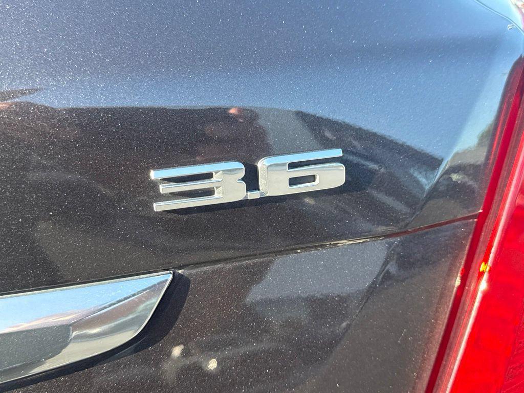 used 2019 Cadillac XT5 car, priced at $17,287