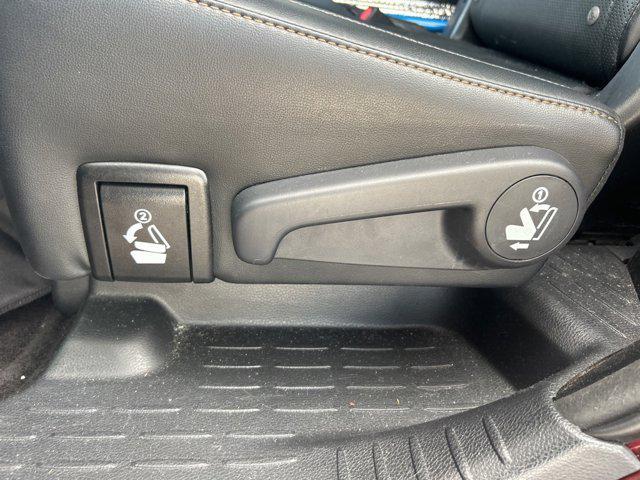 used 2015 Toyota Highlander car, priced at $16,487