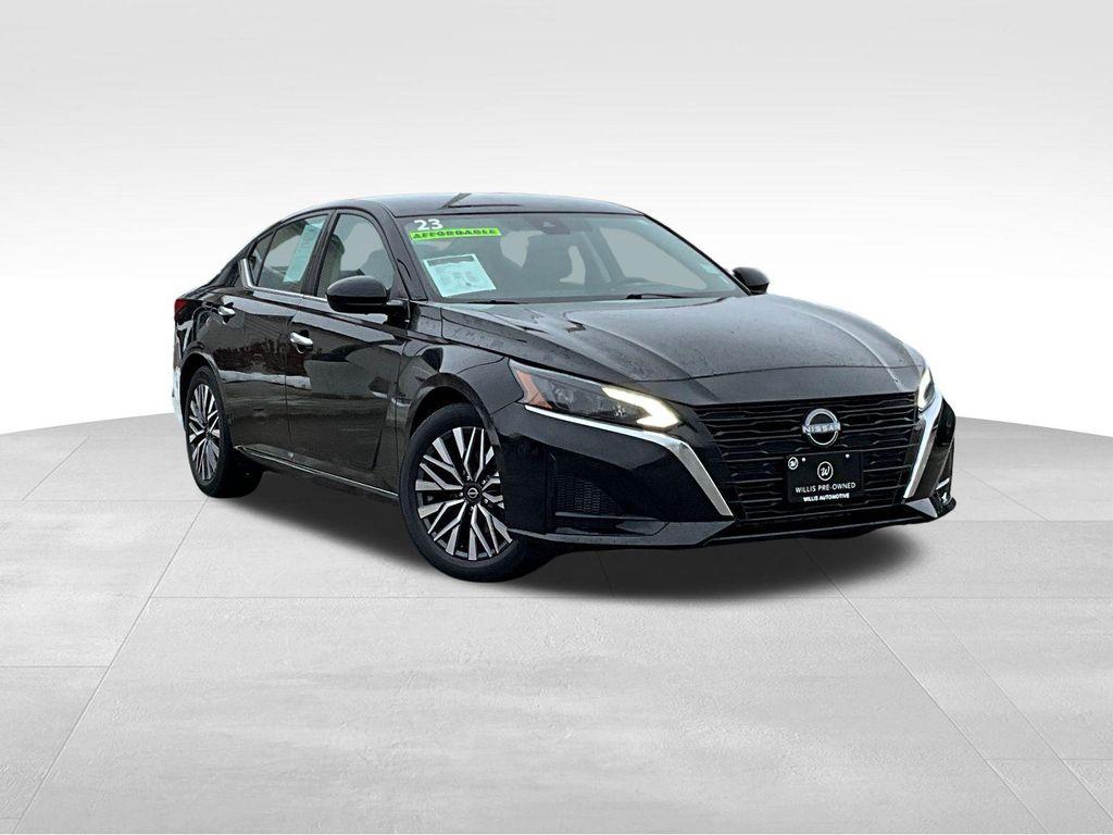 used 2023 Nissan Altima car, priced at $17,900