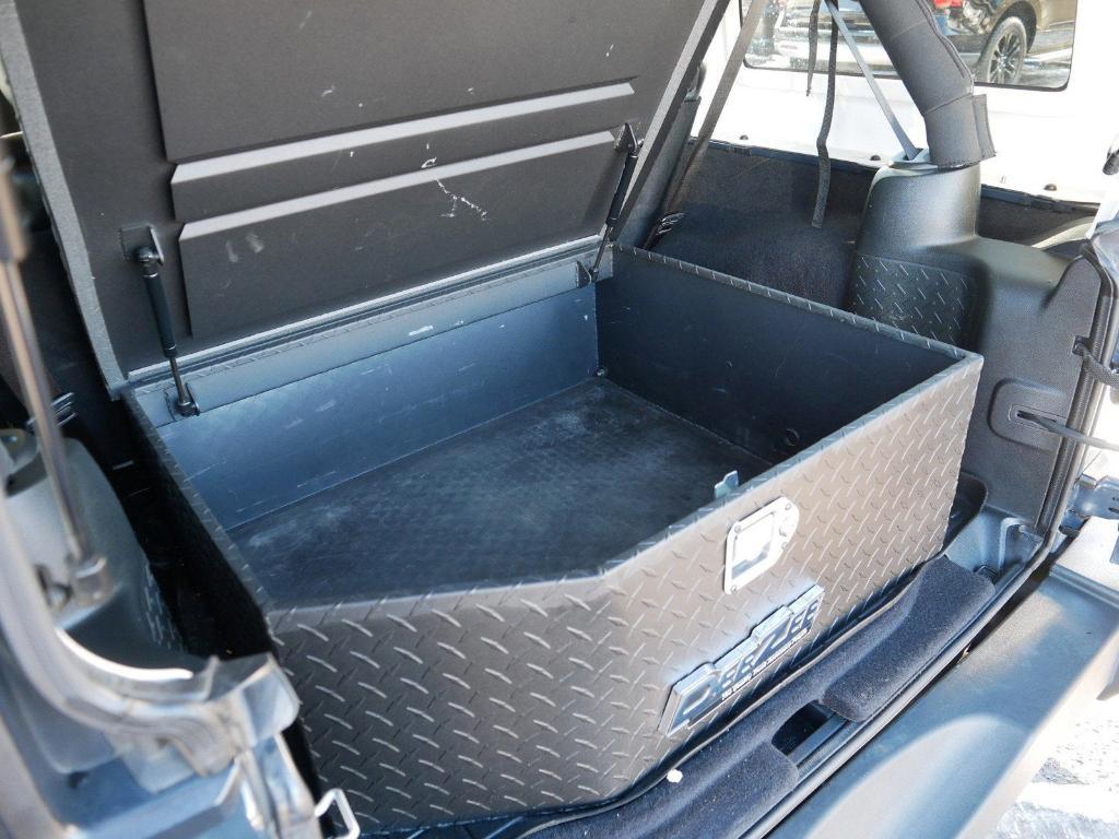 used 2017 Jeep Wrangler Unlimited car, priced at $27,000