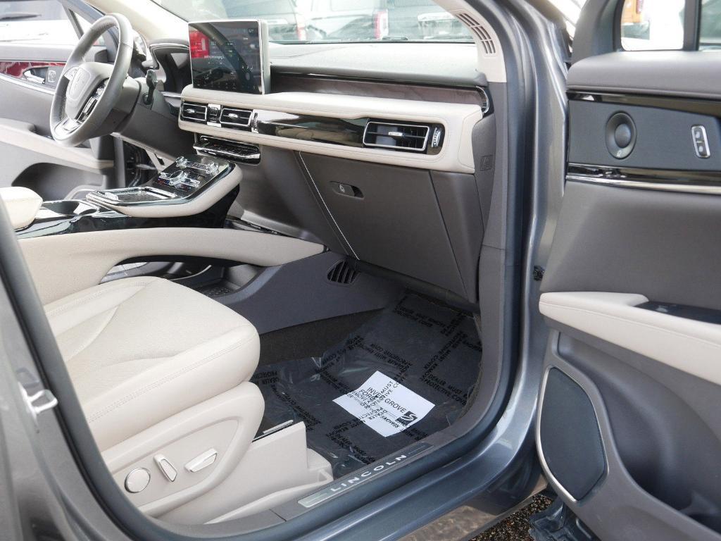 used 2023 Lincoln Nautilus car, priced at $39,995