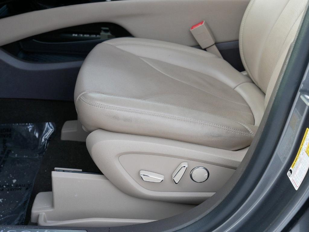 used 2023 Lincoln Nautilus car, priced at $39,995