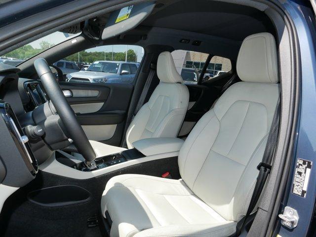 used 2019 Volvo XC40 car, priced at $22,345