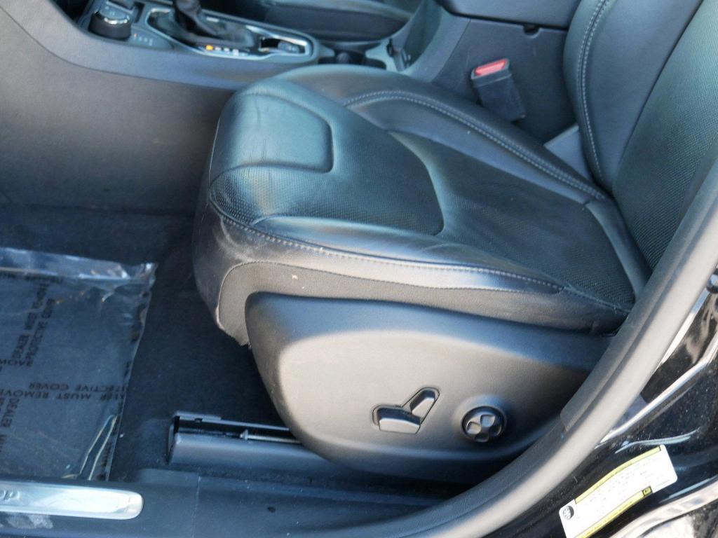 used 2019 Jeep Cherokee car, priced at $18,000