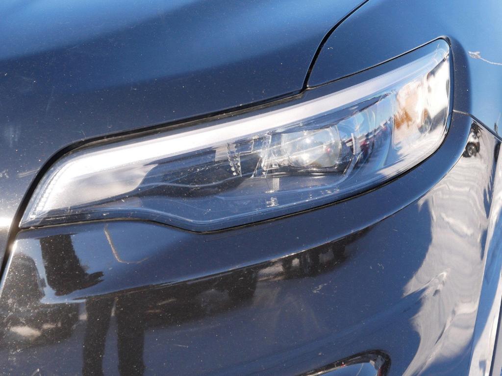 used 2019 Jeep Cherokee car, priced at $18,000