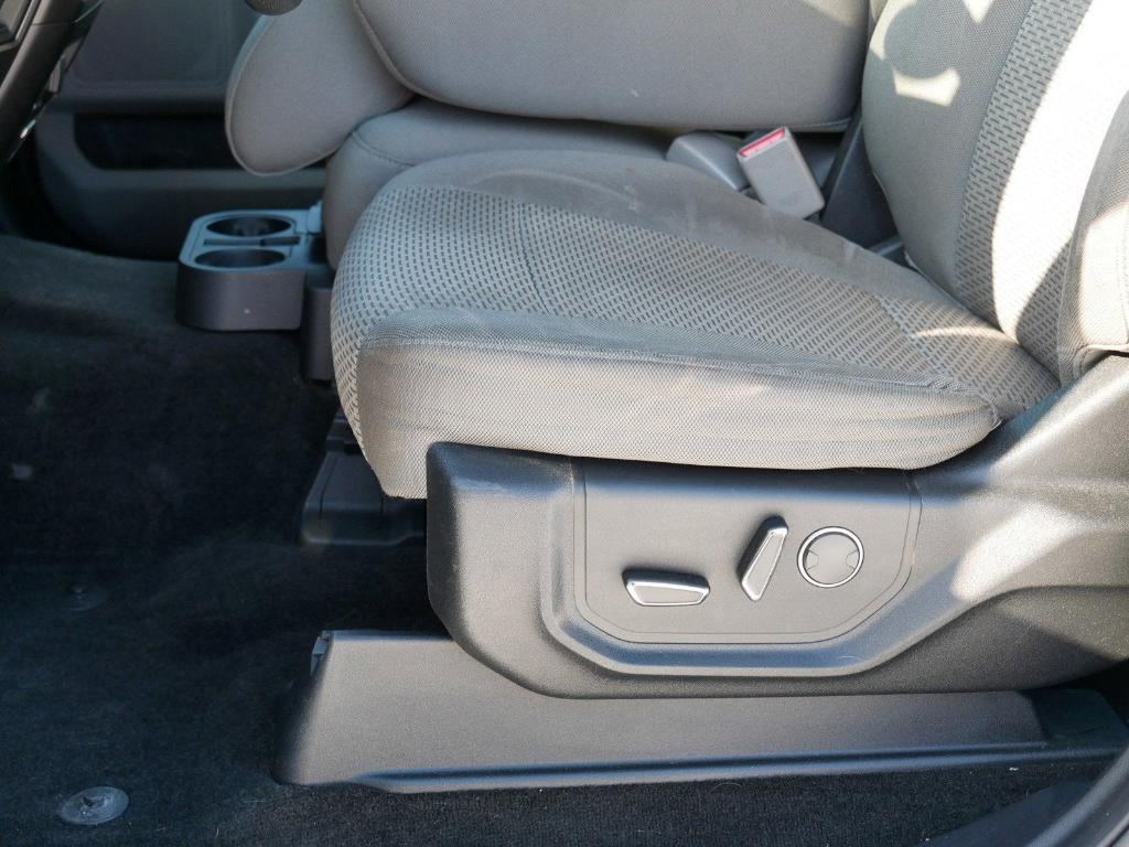 used 2015 Ford F-150 car, priced at $23,000