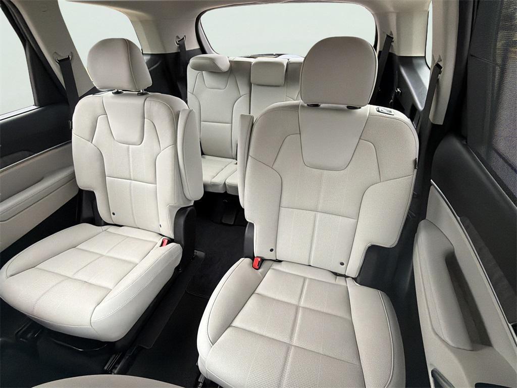 used 2024 Kia Telluride car, priced at $37,772