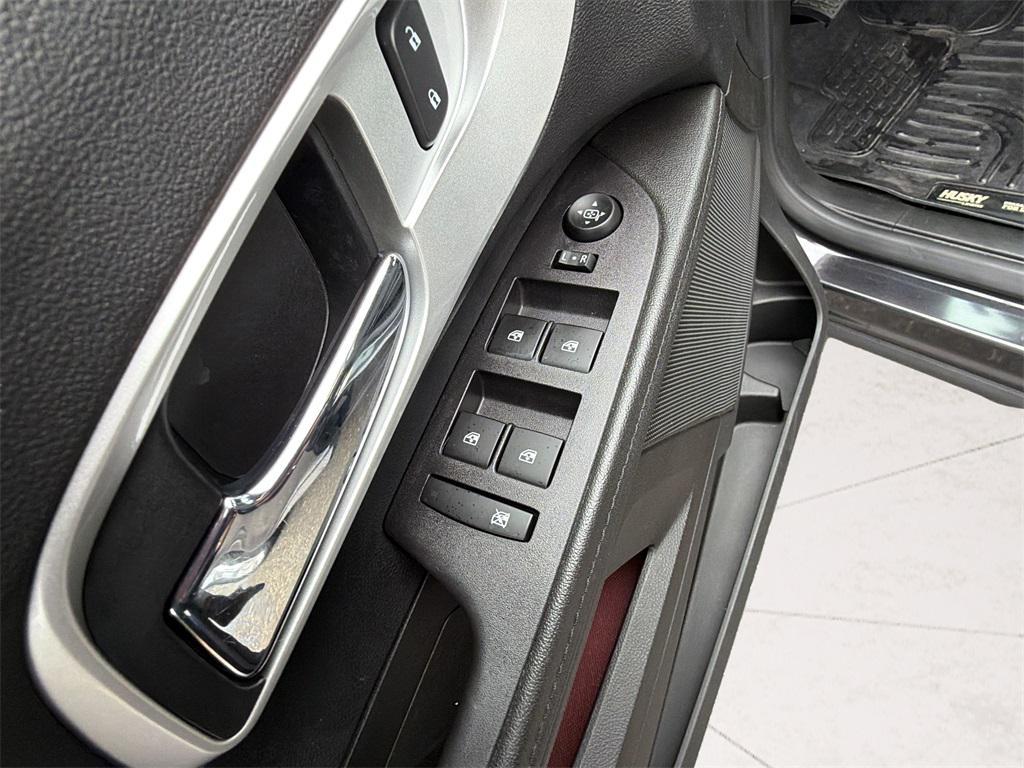 used 2016 Chevrolet Equinox car, priced at $12,594