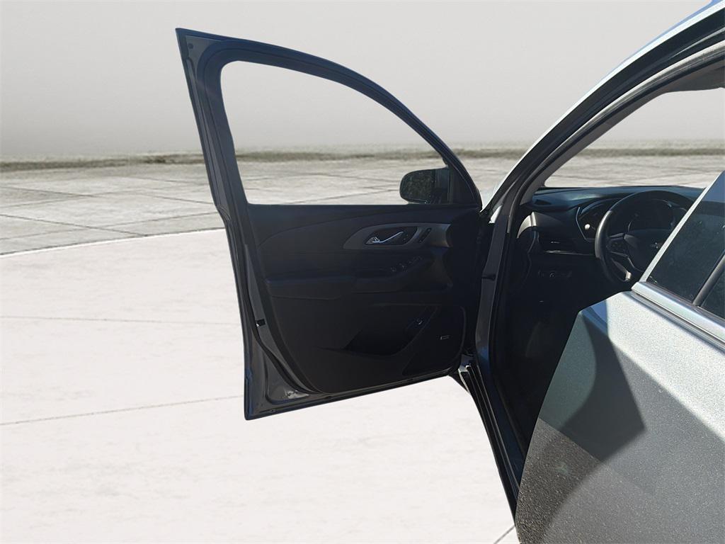 used 2018 Chevrolet Traverse car, priced at $22,777