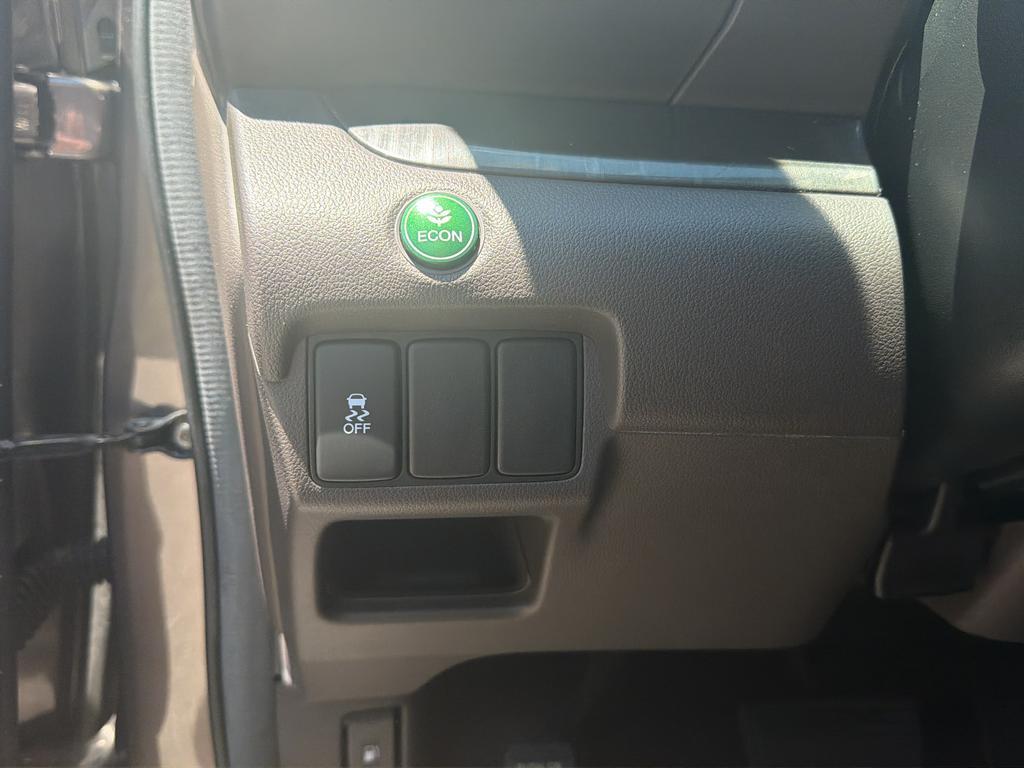 used 2013 Honda CR-V car, priced at $15,936