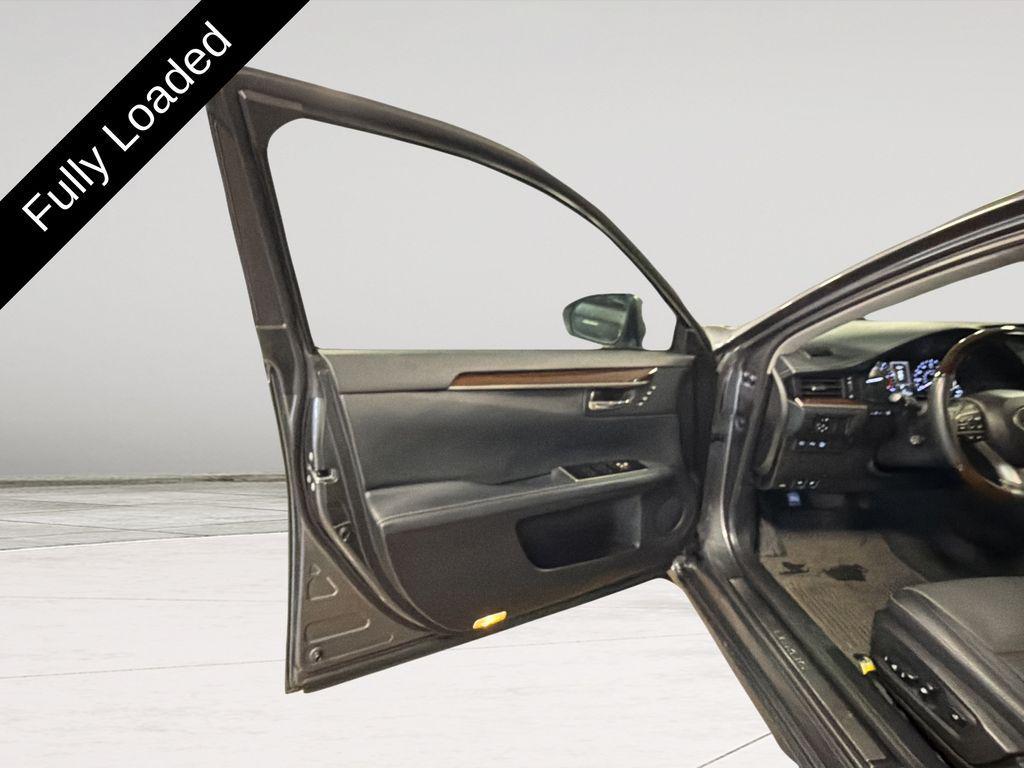 used 2017 Lexus ES 350 car, priced at $22,883