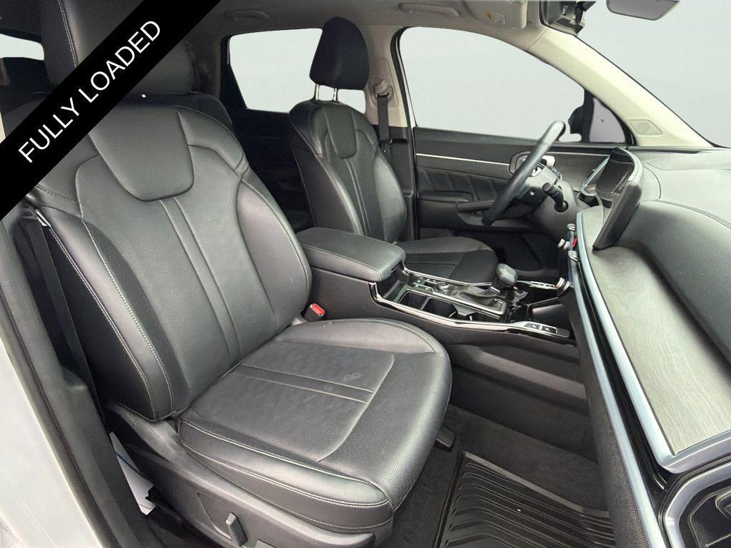used 2024 Kia Sorento car, priced at $35,273