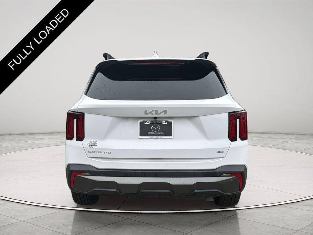 used 2024 Kia Sorento car, priced at $35,273