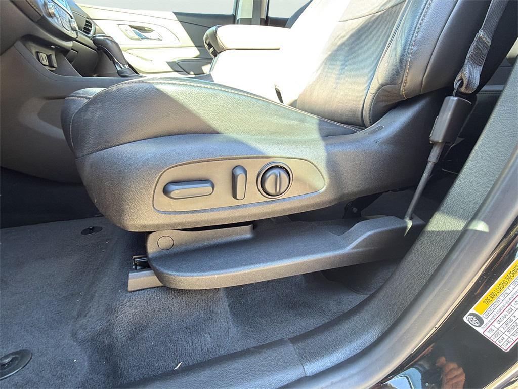 used 2019 Chevrolet Traverse car, priced at $24,897