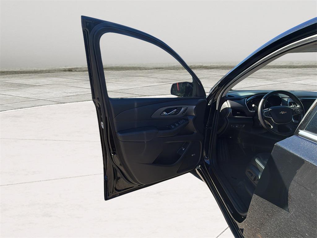 used 2019 Chevrolet Traverse car, priced at $24,897