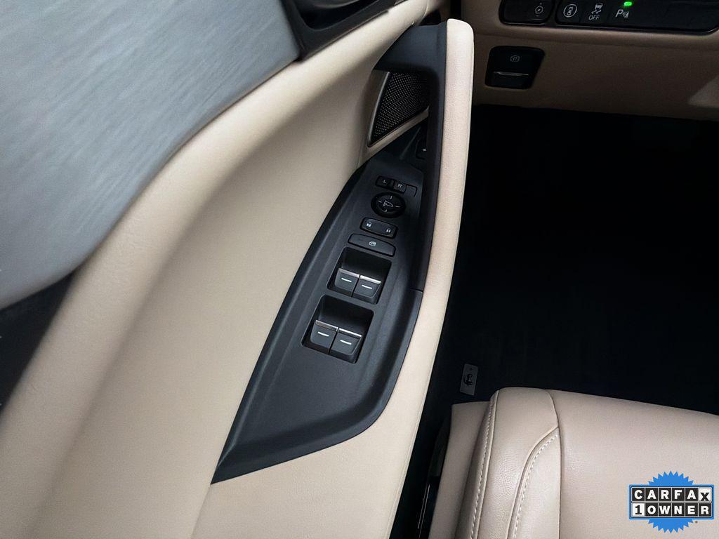 used 2025 Acura TLX car, priced at $39,792