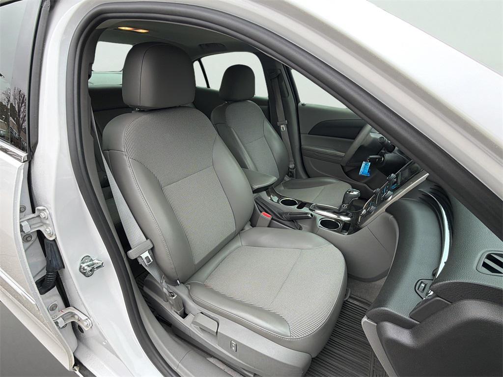 used 2015 Chevrolet Malibu car, priced at $10,988