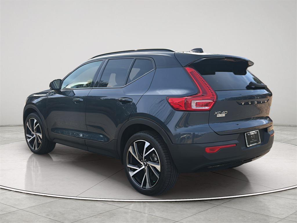 used 2022 Volvo XC40 car, priced at $23,975