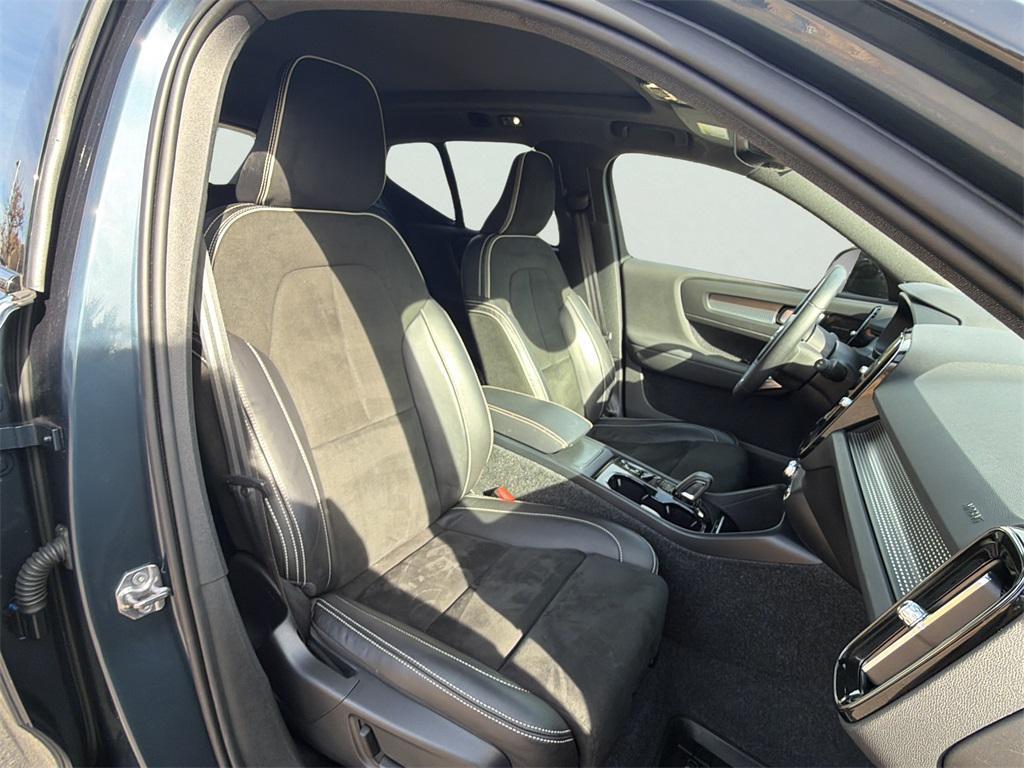 used 2022 Volvo XC40 car, priced at $23,975