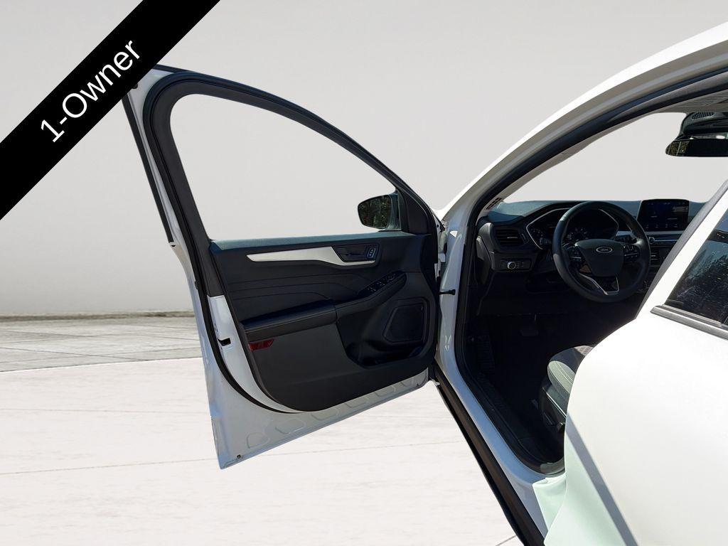 used 2022 Ford Escape car, priced at $18,899