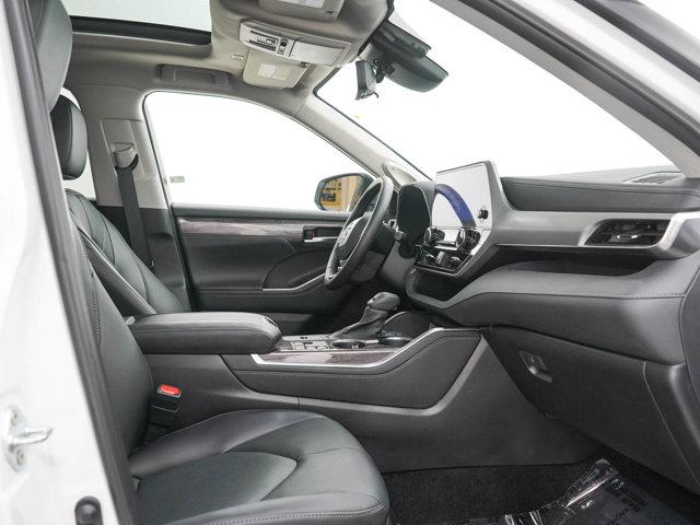 used 2024 Toyota Highlander Hybrid car, priced at $53,347