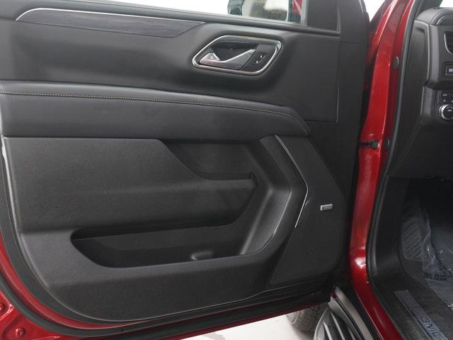 used 2024 GMC Yukon XL car, priced at $67,148