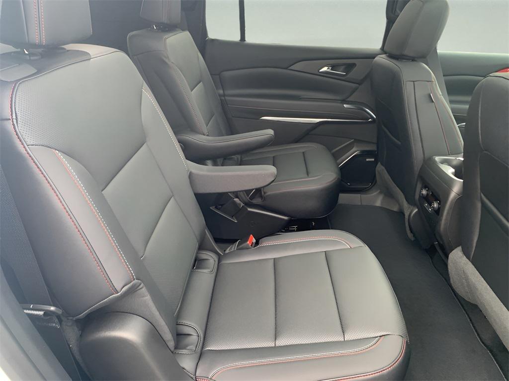 new 2026 Chevrolet Traverse car, priced at $54,355