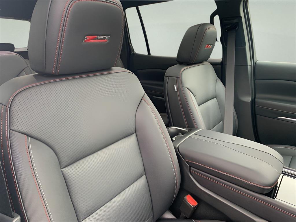 new 2026 Chevrolet Traverse car, priced at $54,355