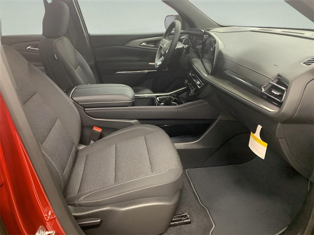 new 2026 Chevrolet Traverse car, priced at $41,520