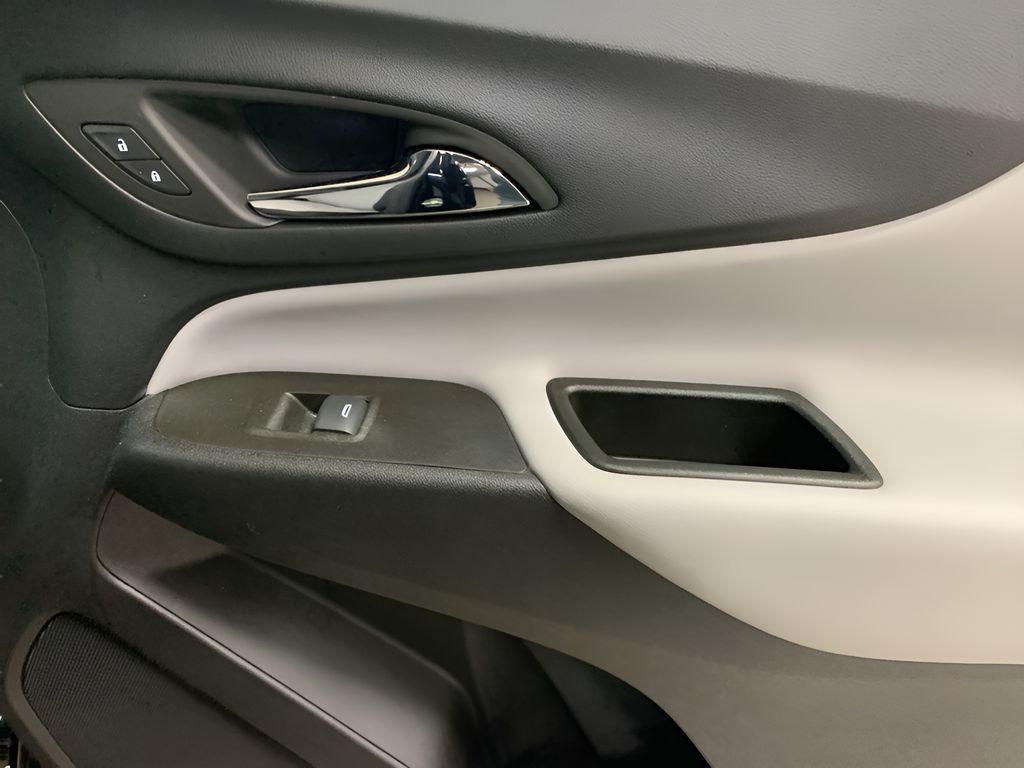 used 2023 Chevrolet Equinox car, priced at $21,900