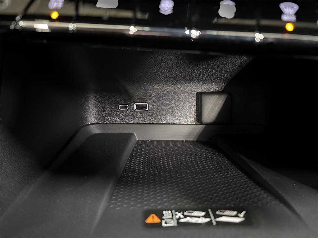 used 2025 Chevrolet Traverse car, priced at $35,988