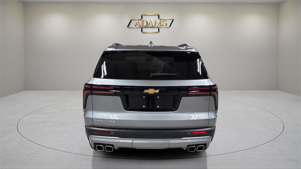 used 2025 Chevrolet Traverse car, priced at $35,988