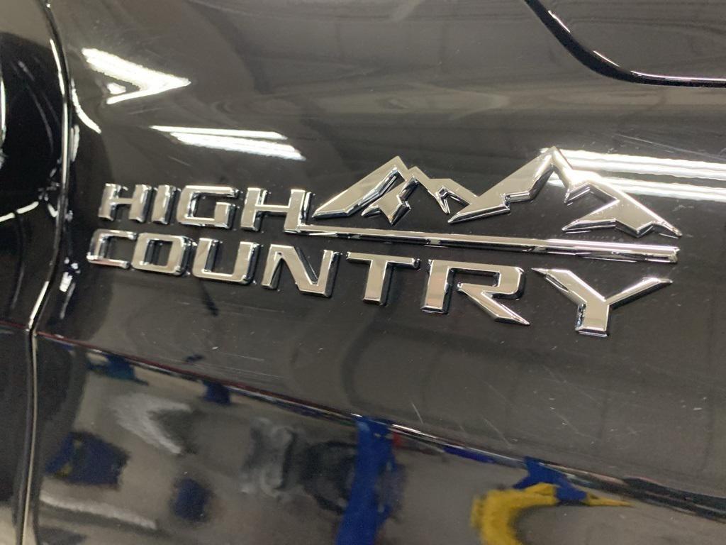 new 2026 Chevrolet Suburban car, priced at $87,690