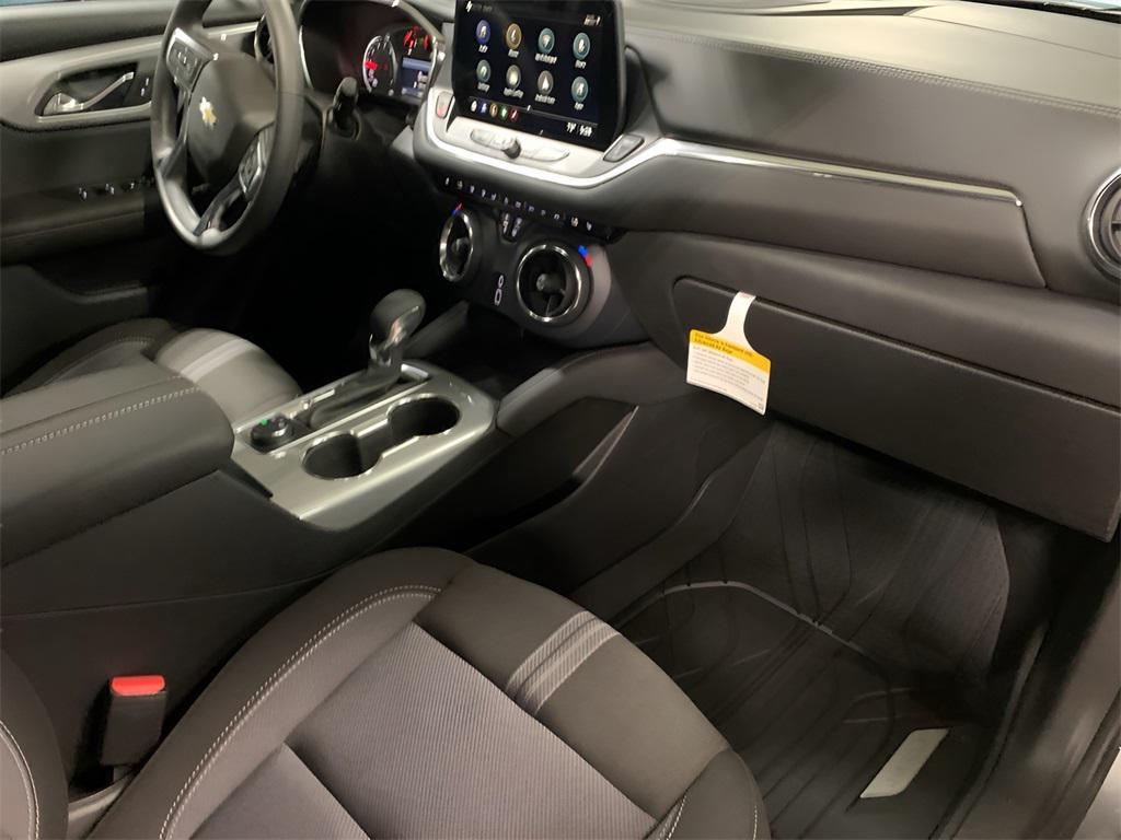 new 2025 Chevrolet Blazer car, priced at $37,947