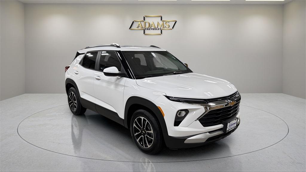 new 2026 Chevrolet TrailBlazer car, priced at $27,975