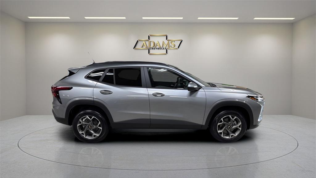 new 2026 Chevrolet Trax car, priced at $23,290