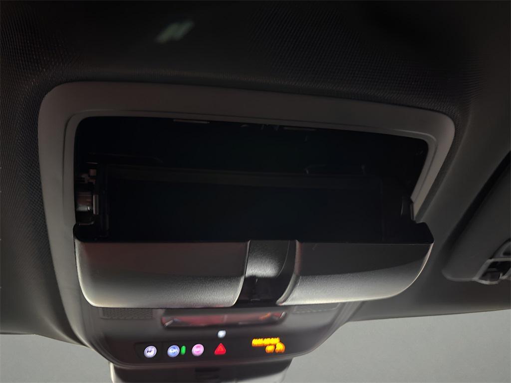 new 2026 Chevrolet Traverse car, priced at $40,565