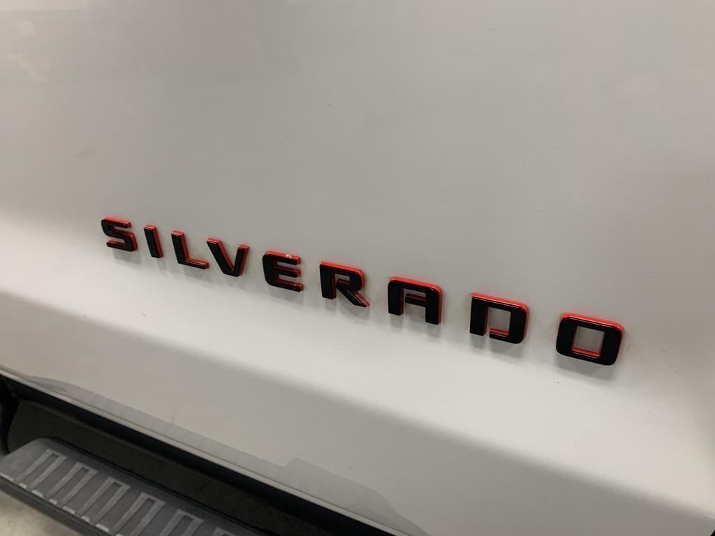 used 2018 Chevrolet Silverado 1500 car, priced at $27,988