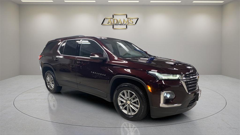 used 2023 Chevrolet Traverse car, priced at $27,988