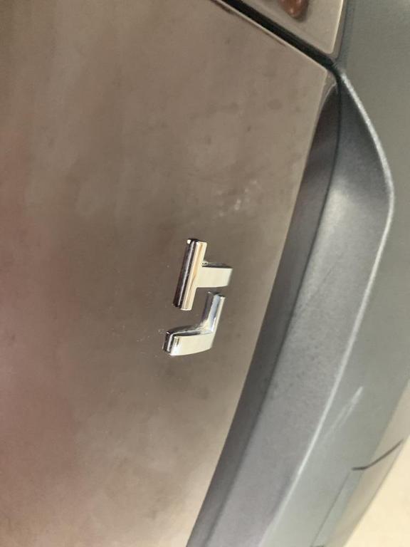 used 2023 Chevrolet Traverse car, priced at $27,988