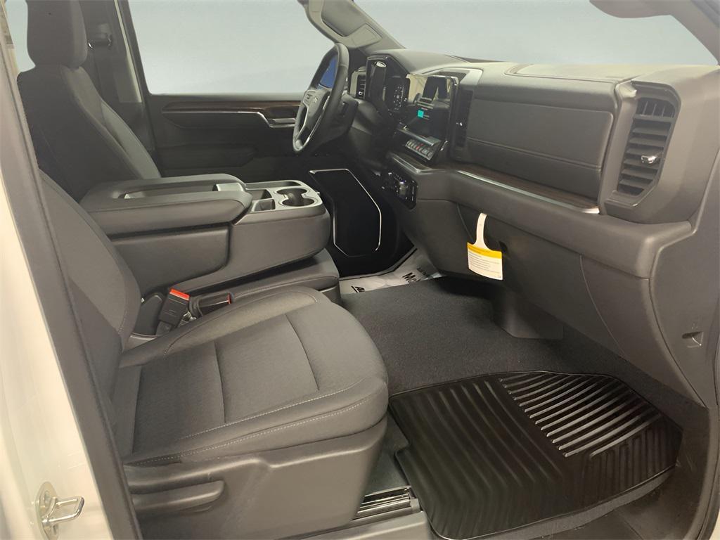 new 2026 Chevrolet Silverado 1500 car, priced at $44,600