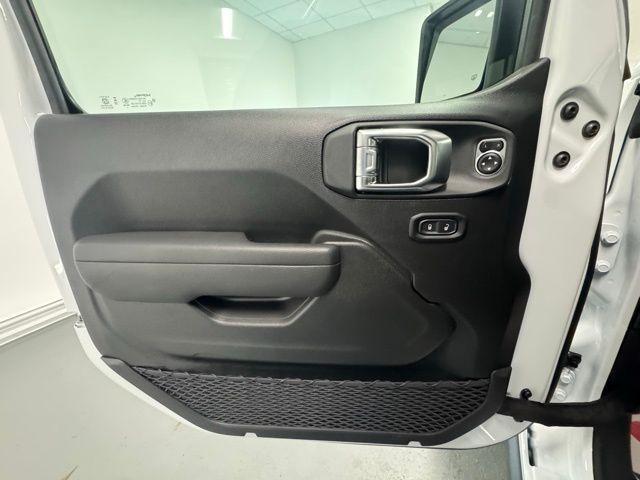 new 2026 Jeep Wrangler car, priced at $52,081