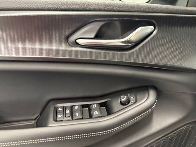 new 2025 Jeep Grand Cherokee car, priced at $38,567