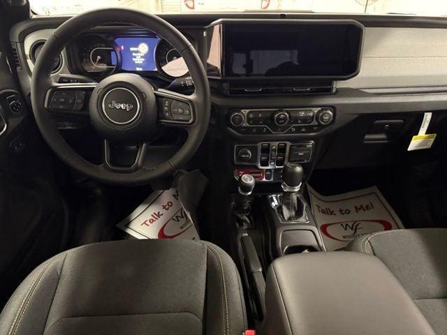 new 2025 Jeep Gladiator car, priced at $50,218