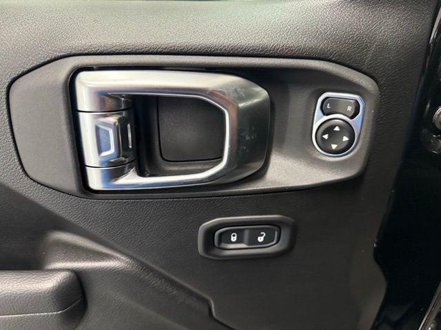 new 2025 Jeep Gladiator car, priced at $50,218