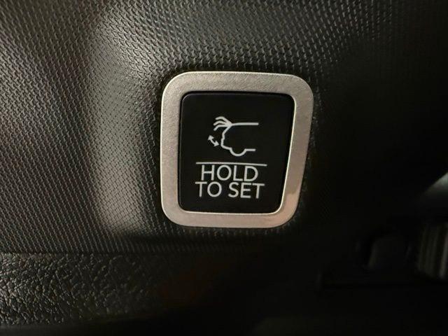 new 2025 Jeep Grand Cherokee car, priced at $38,887