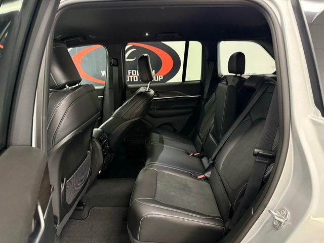 new 2026 Jeep Grand Cherokee car, priced at $45,757