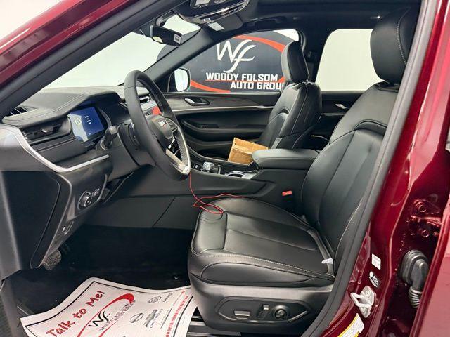 new 2026 Jeep Grand Cherokee car, priced at $47,954