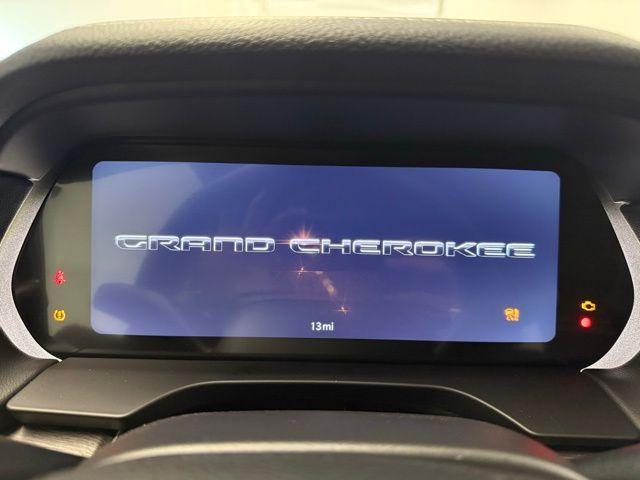 new 2026 Jeep Grand Cherokee car, priced at $47,954