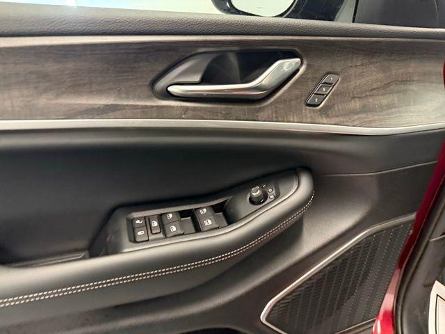 new 2026 Jeep Grand Cherokee car, priced at $47,954